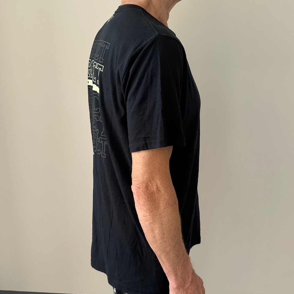 Under Armour Men's Black Short Sleeve Tee - Picture 11 of 17